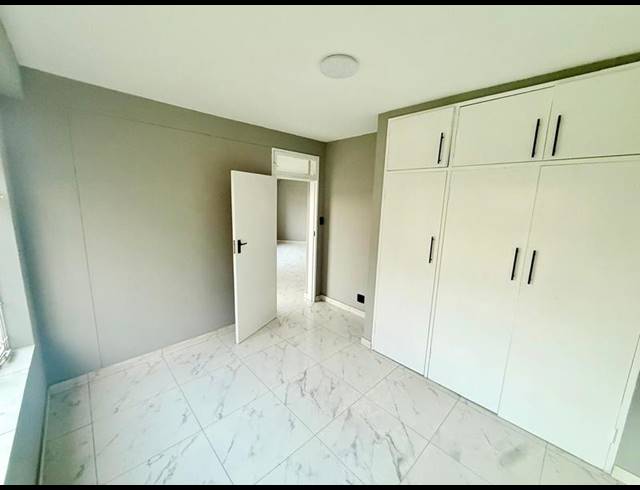 1 BEDROOM APARTMENT FOR SALE IN VANDERBIJLPARK CE 1